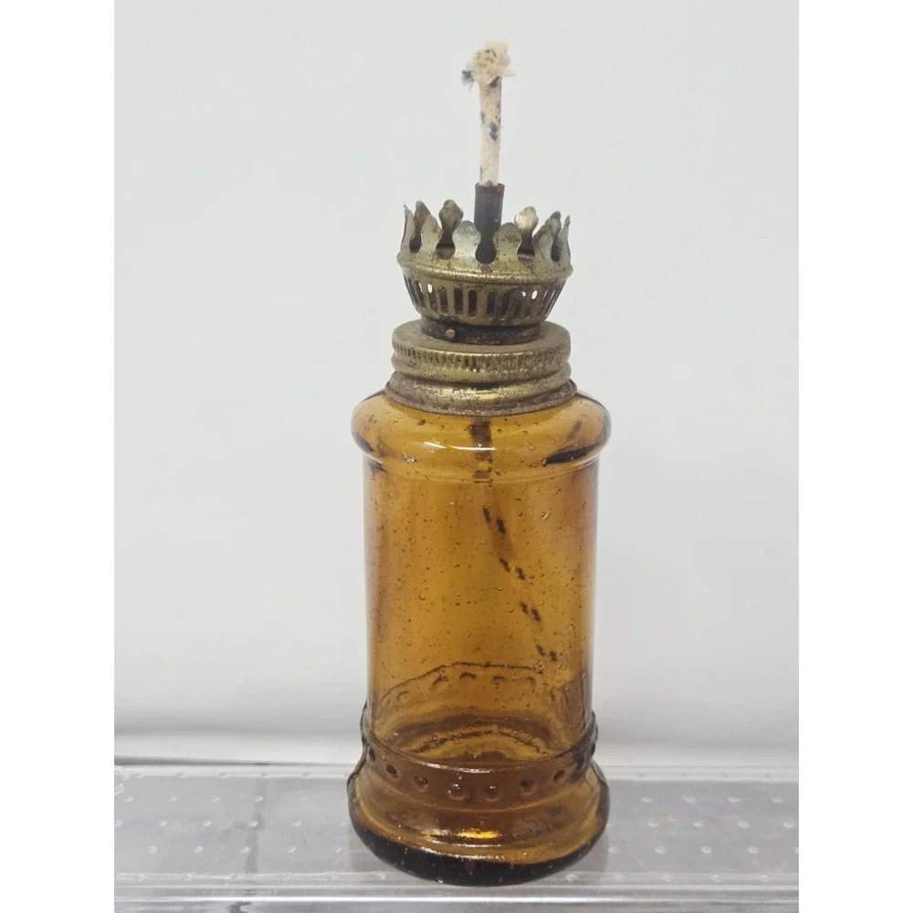 AMBER GLASS OIL LAMP kerosene vintage retro kitsch Hong Kong‎ hurricane